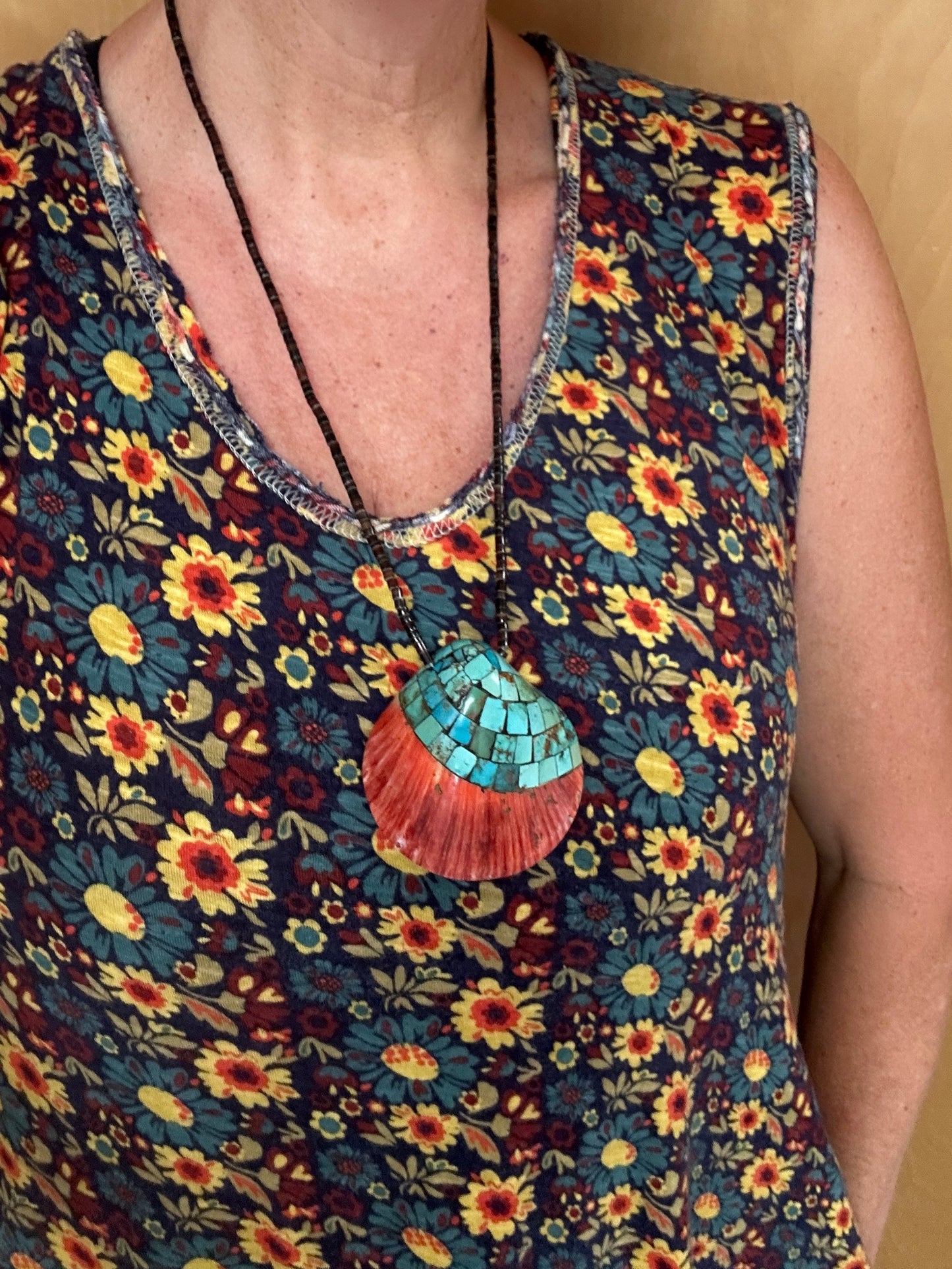 Vintage Pueblo Necklace Of Inlay Spiny Oyster Shell Necklace With Turquoise Inlay - Turquoise & Tufa