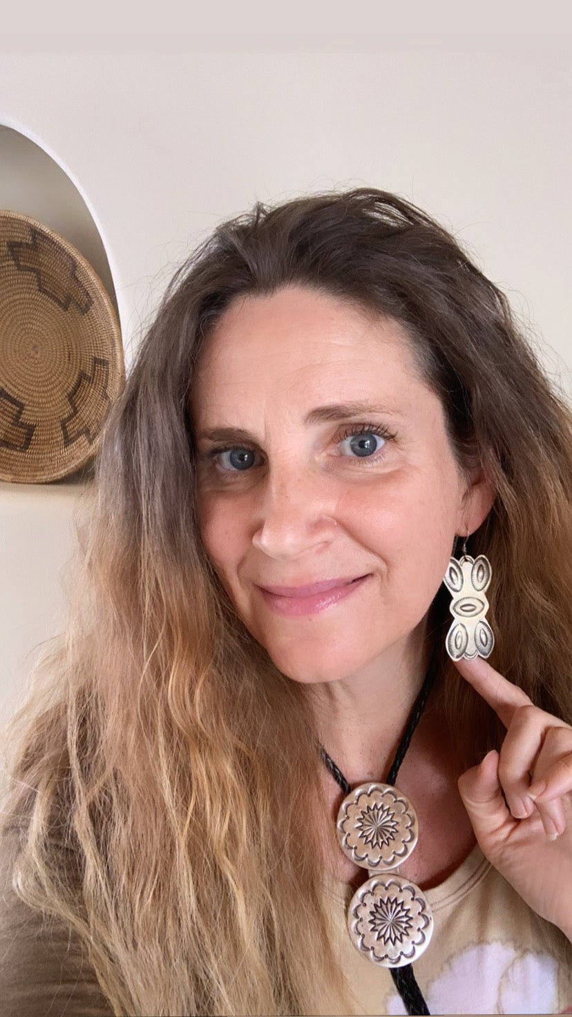 Old Navajo Silver Earrings With Repousse - Turquoise & Tufa
