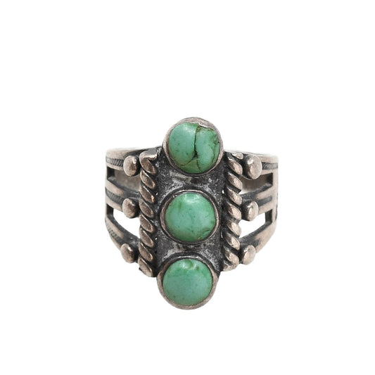 Early Navajo or Pueblo Ring Set With Pale Green Stones - Turquoise & Tufa