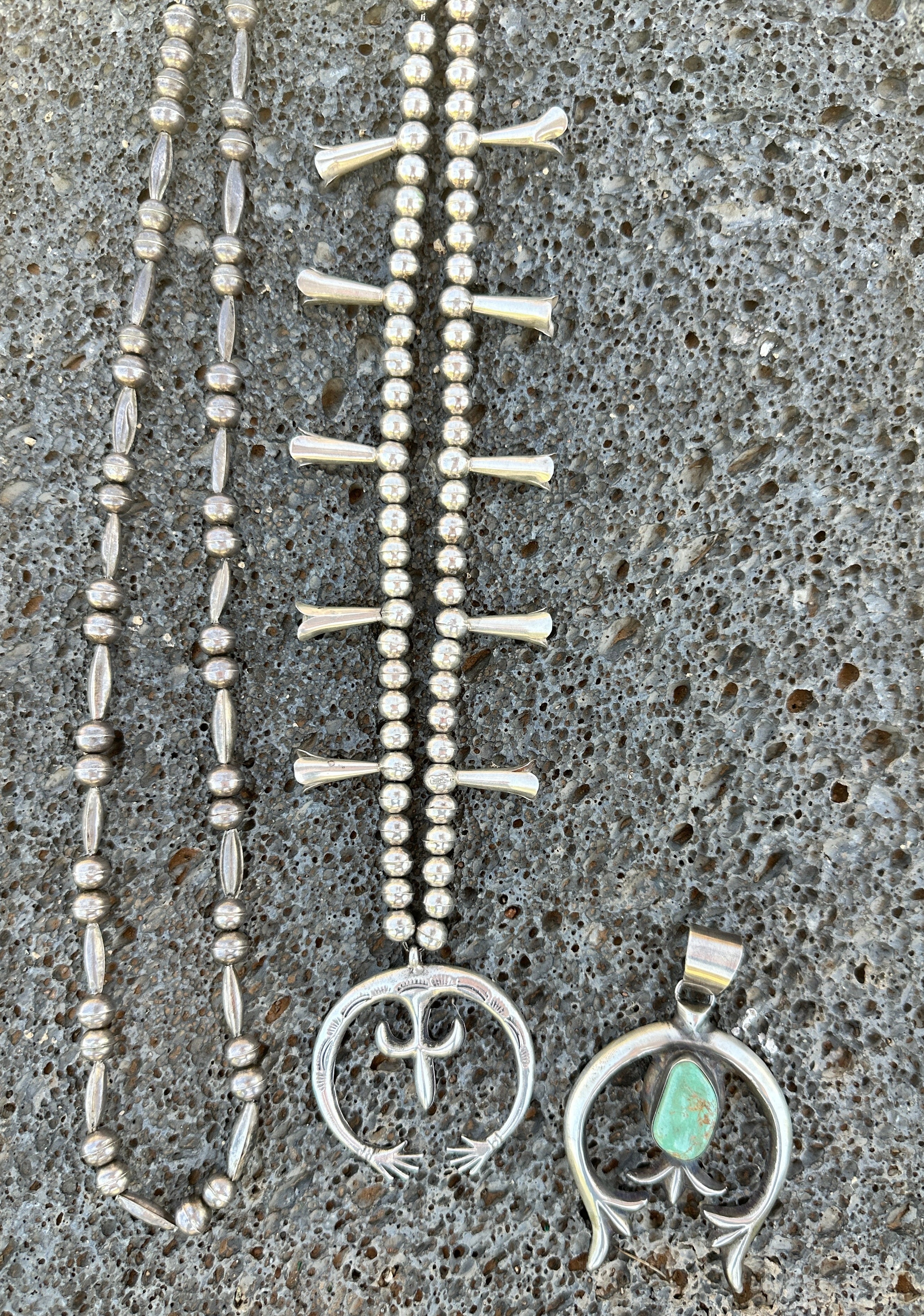 Vintage Navajo Silver Bead Necklace With Torpedo Beads – Turquoise