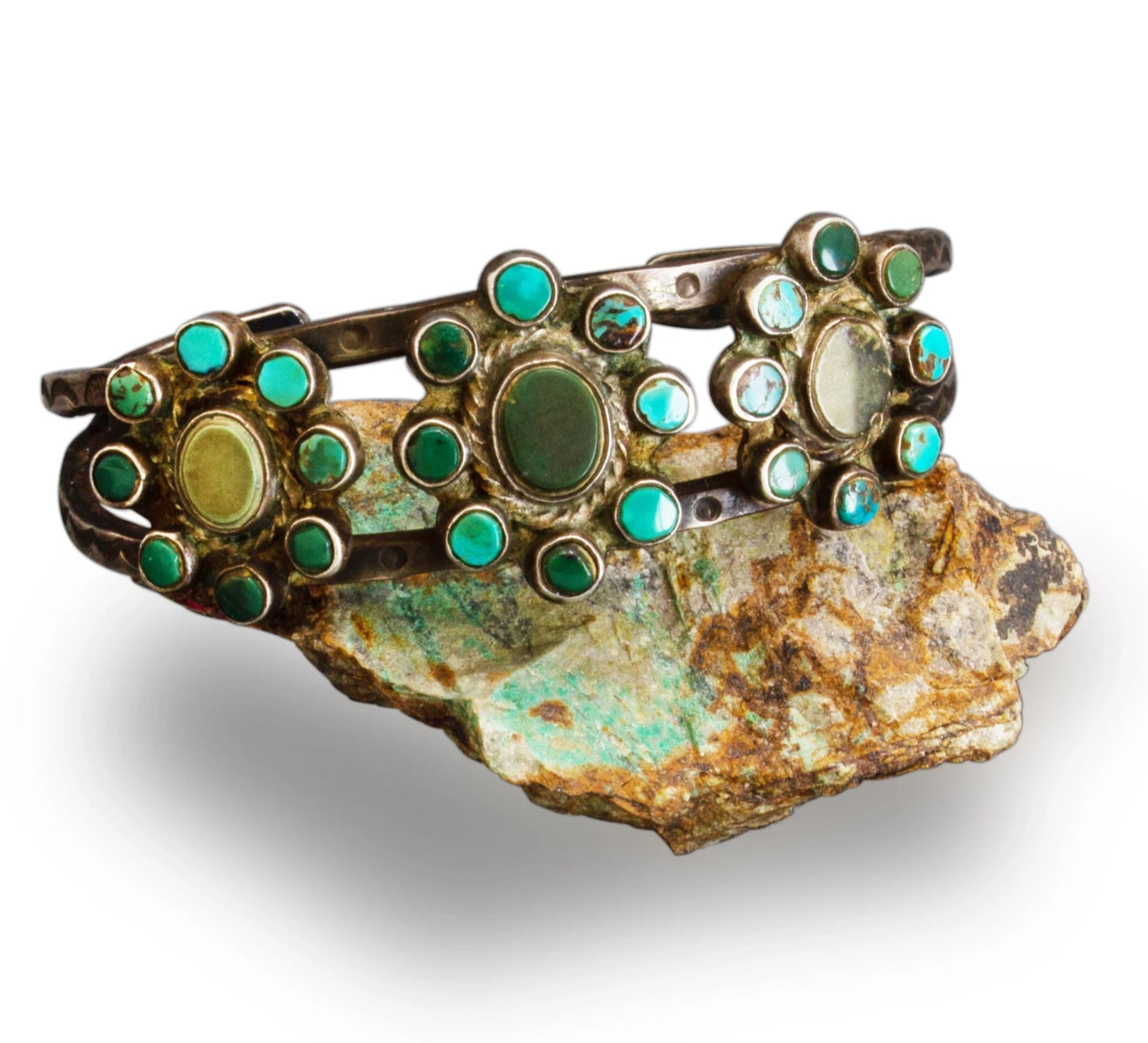 1920's Navajo or Pueblo Cluster Bracelet of Natural Turquoise - Turquoise & Tufa