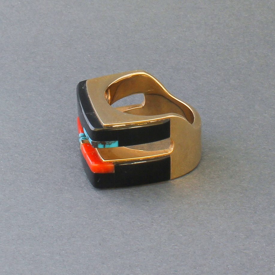 Ring of 18kt Gold With Seamless Black Jade Inlay By Richard Chavez - Turquoise & Tufa